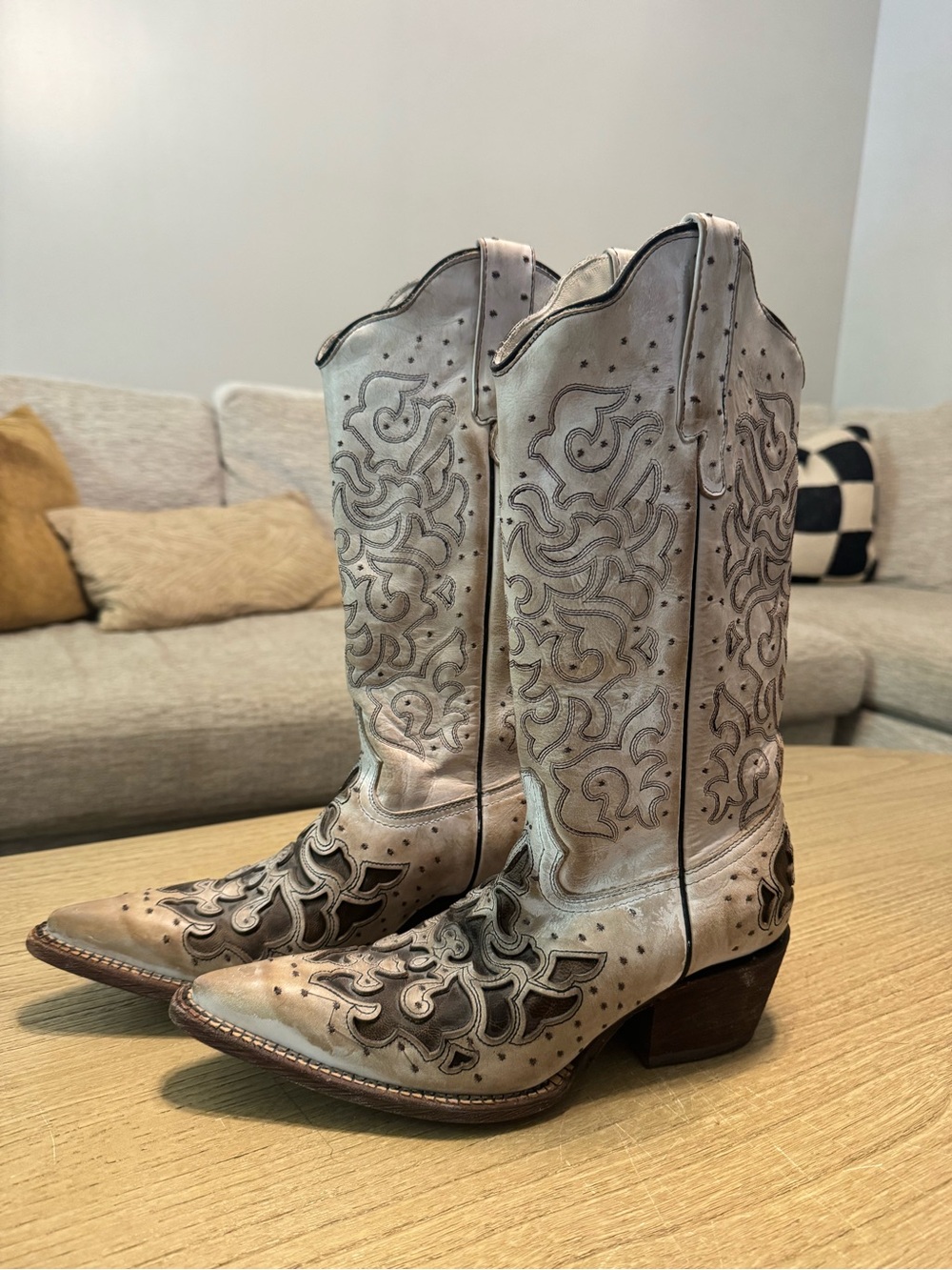 J.B. Dillon Women's Embroidered Western Boots - Picture 2 of 10